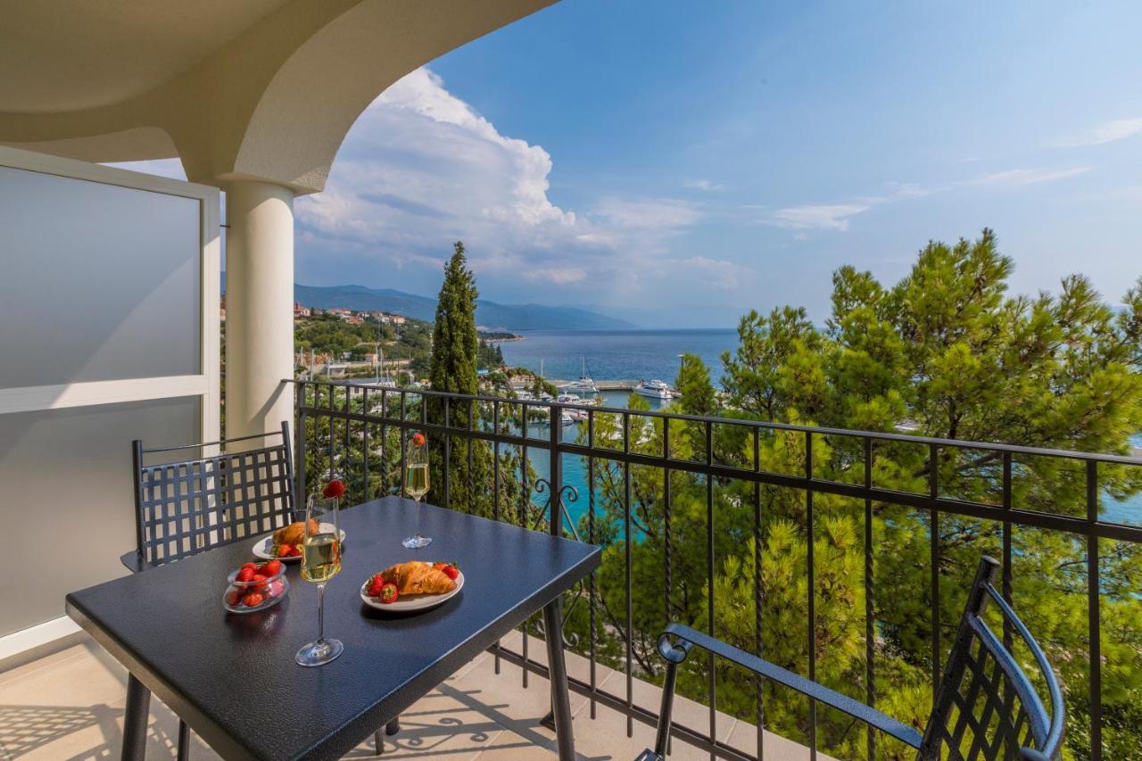 נובי ווינודולסקי Palace Paulina Residence מראה חיצוני תמונה