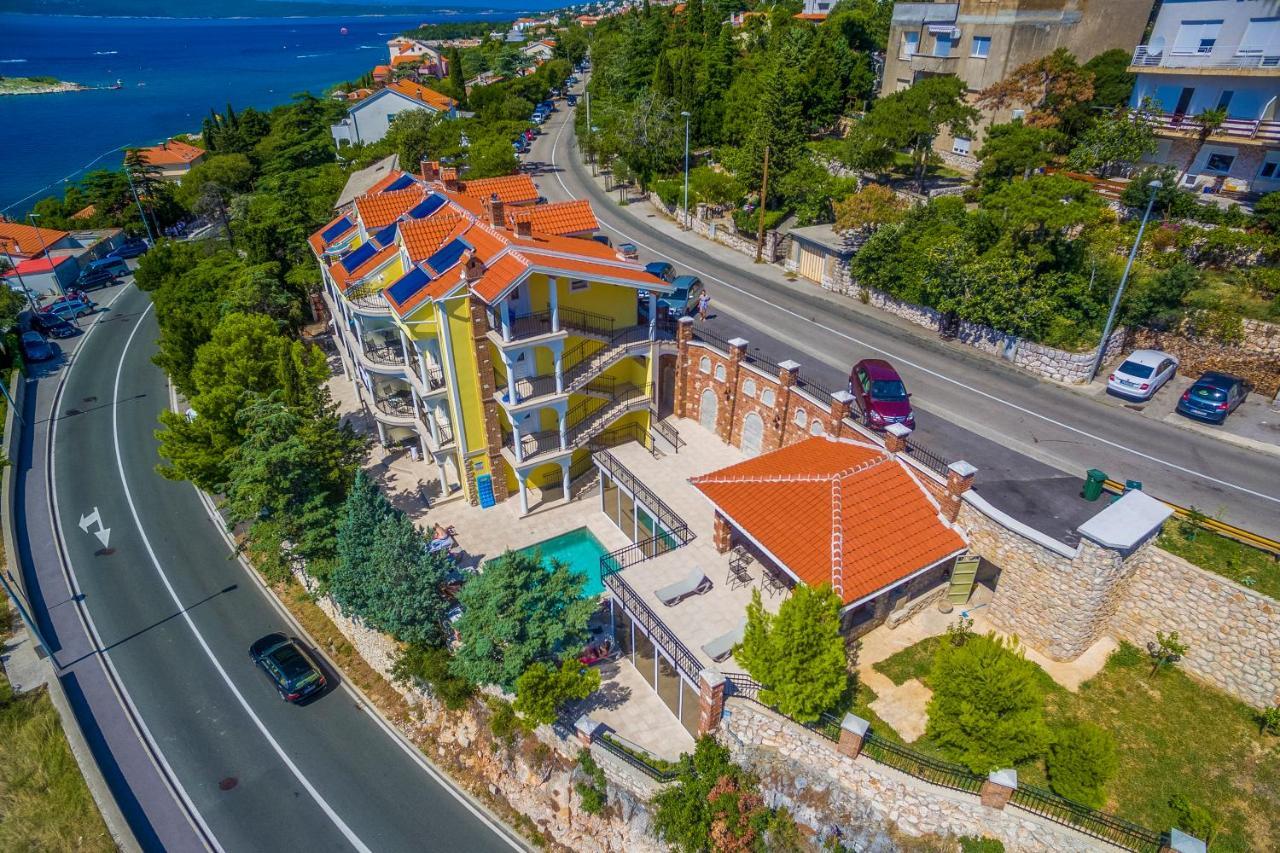 נובי ווינודולסקי Palace Paulina Residence מראה חיצוני תמונה